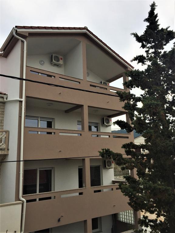 Apartmani Orhideja Раб Екстер'єр фото